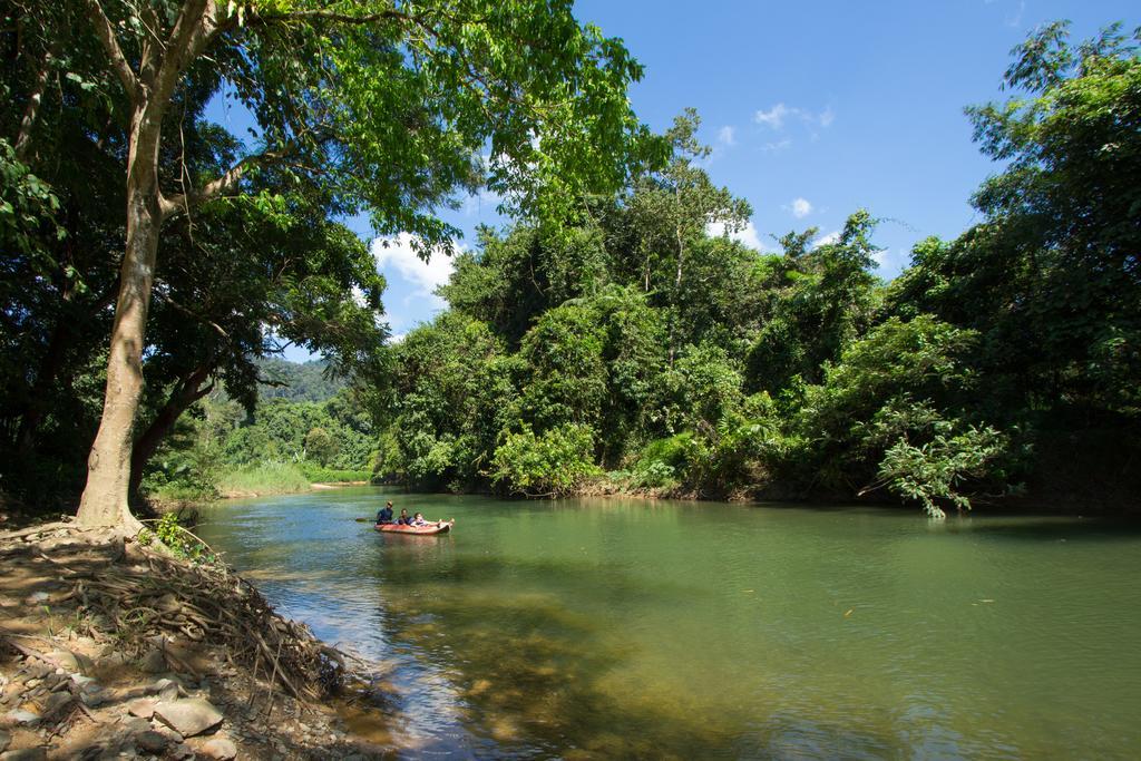 Khao Sok Riverside Cottages Khao Sok National Park Exterior photo